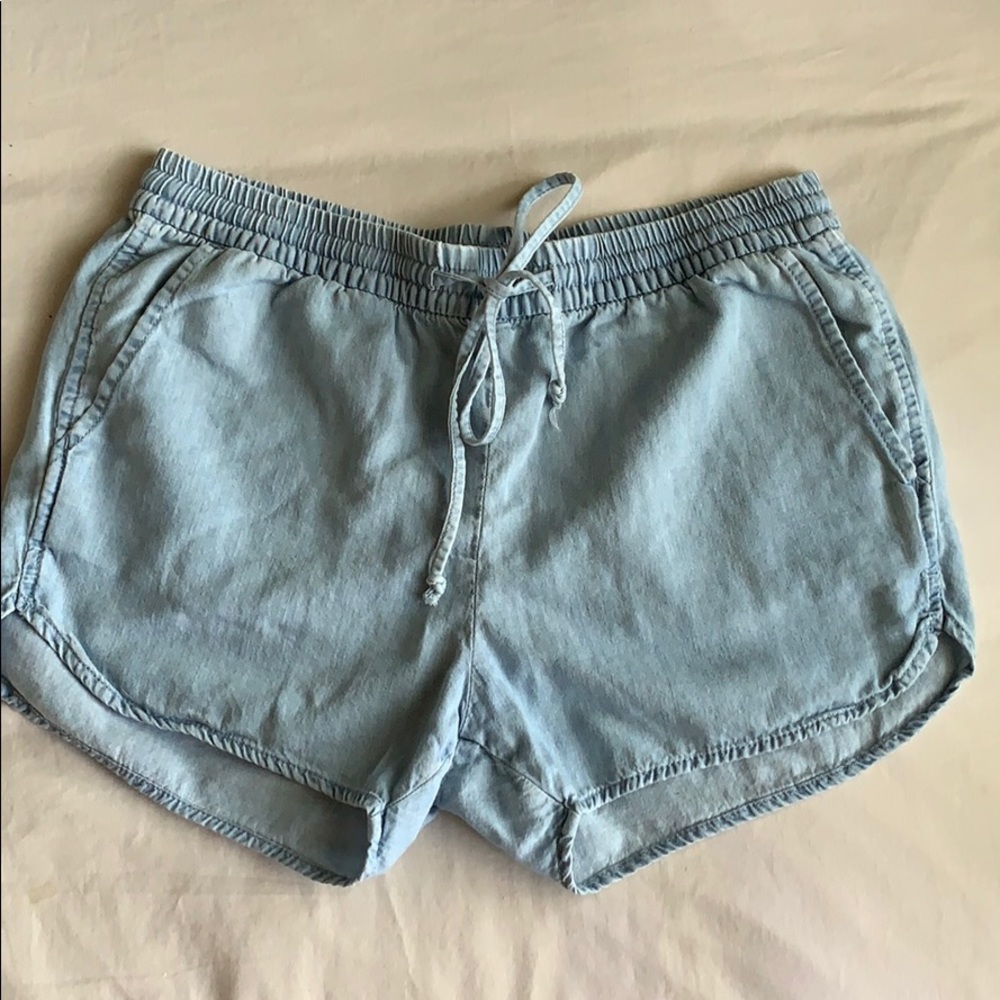 Gap Chambray shorts with drawstring waist